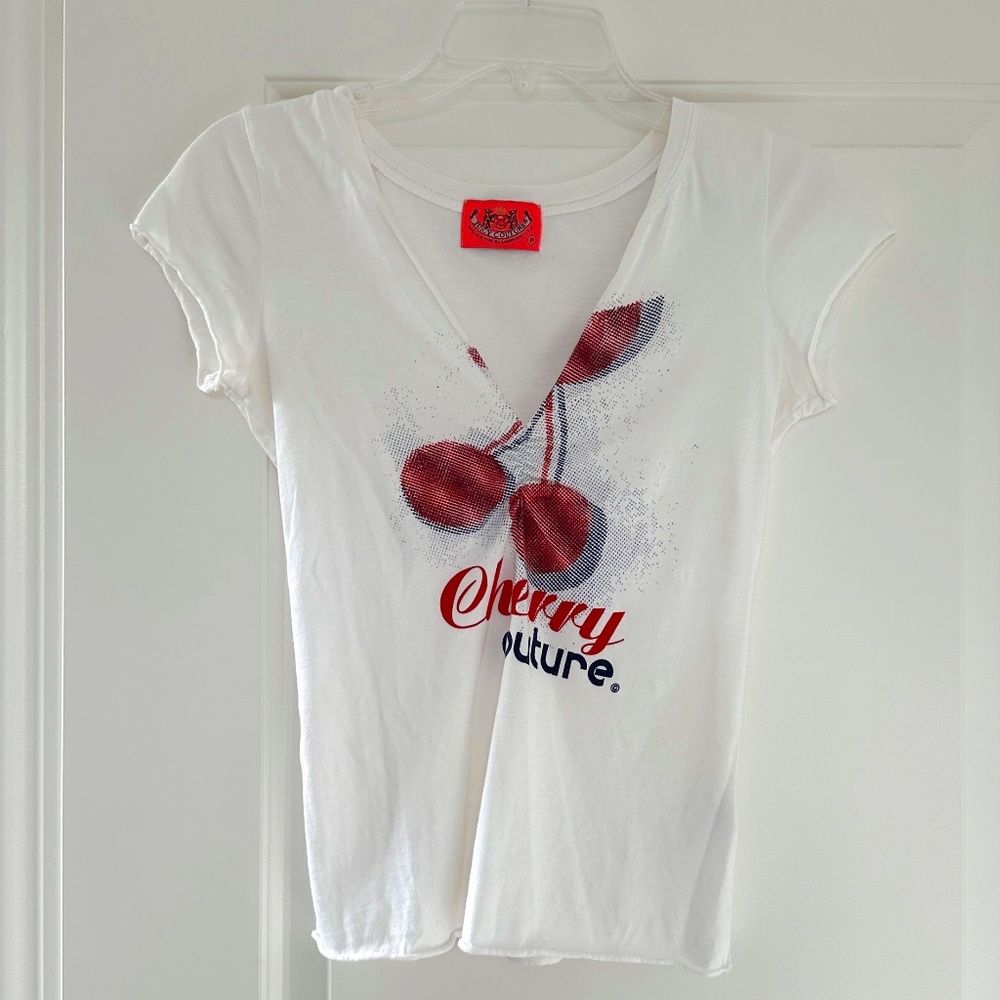 Juicy Couture Cherry Couture V-Nect Tee (Size: XS/Petite)
